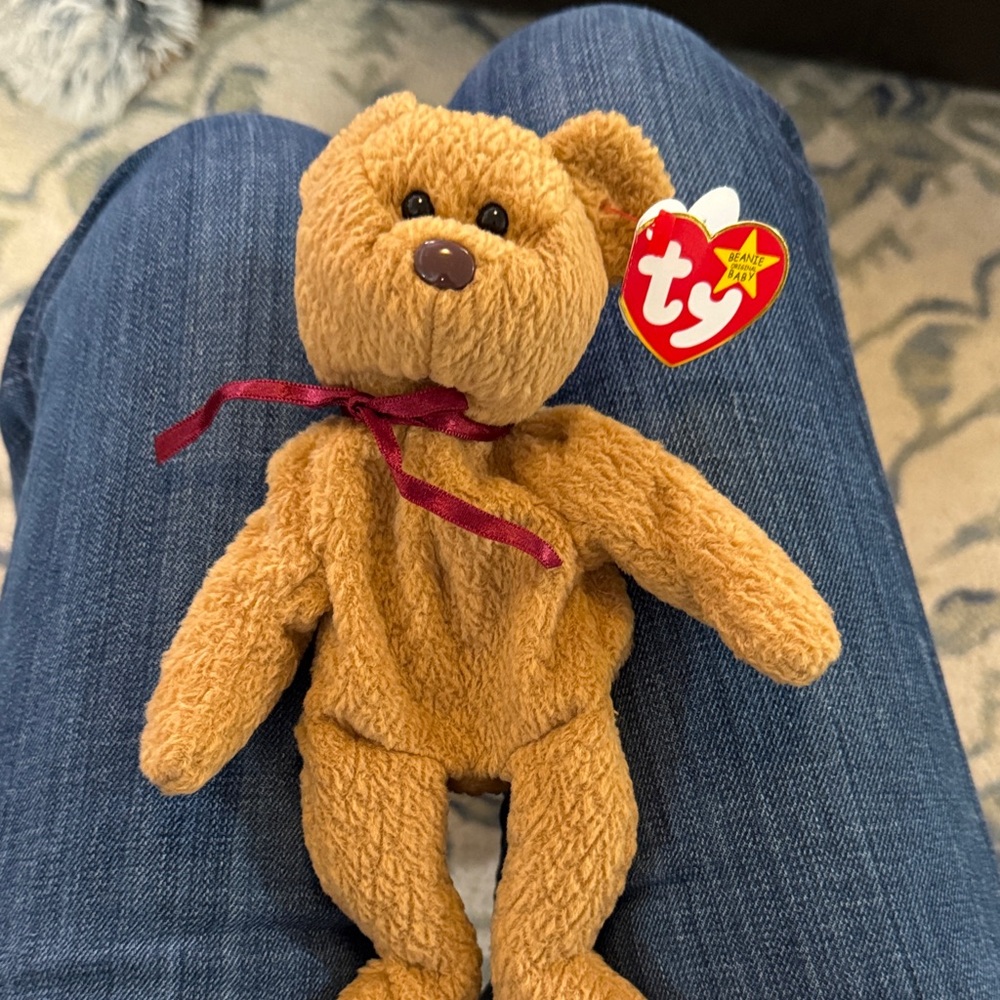 Ty Curly Beanie Baby Tan Teddy Bear with Red Bow